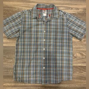 The North Face Men’s Button Up Shirt.  Size: M.  Front pocket.